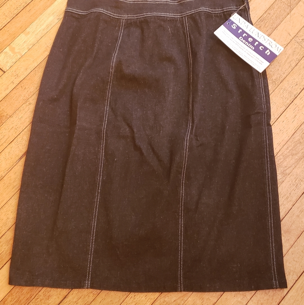 Linda lundstrom denim streatch skirt size 10